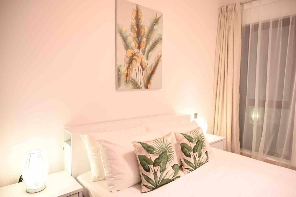 Brand New Furniture . Close To Dubai Mall. Extérieur photo
