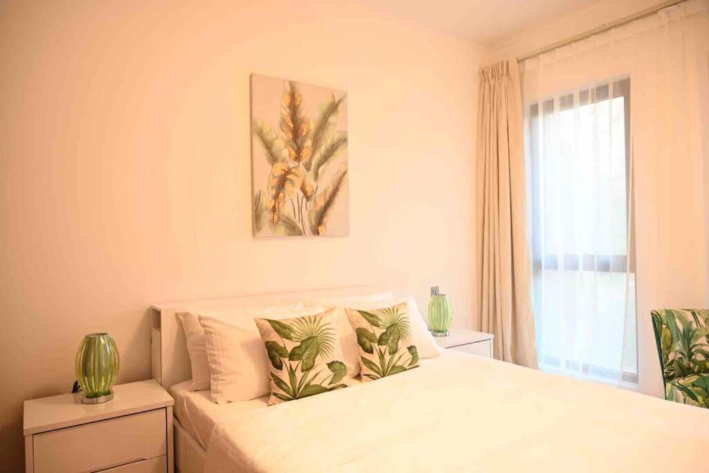 Brand New Furniture . Close To Dubai Mall. Extérieur photo