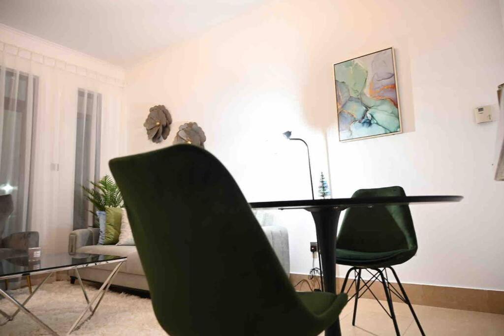 Brand New Furniture . Close To Dubai Mall. Extérieur photo