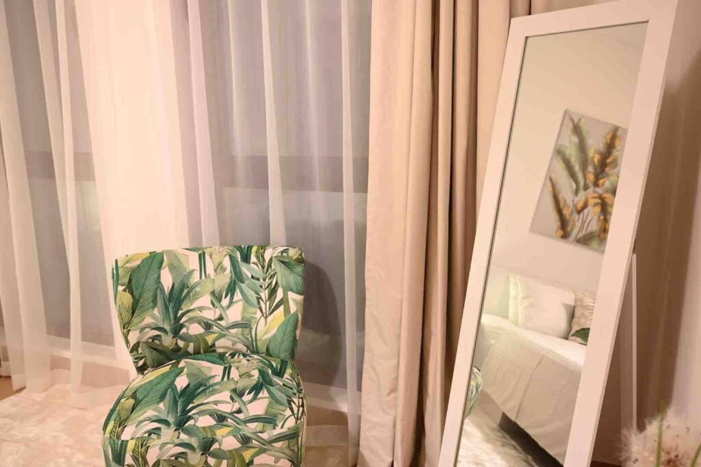 Brand New Furniture . Close To Dubai Mall. Extérieur photo
