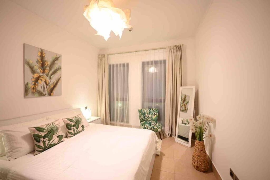 Brand New Furniture . Close To Dubai Mall. Extérieur photo