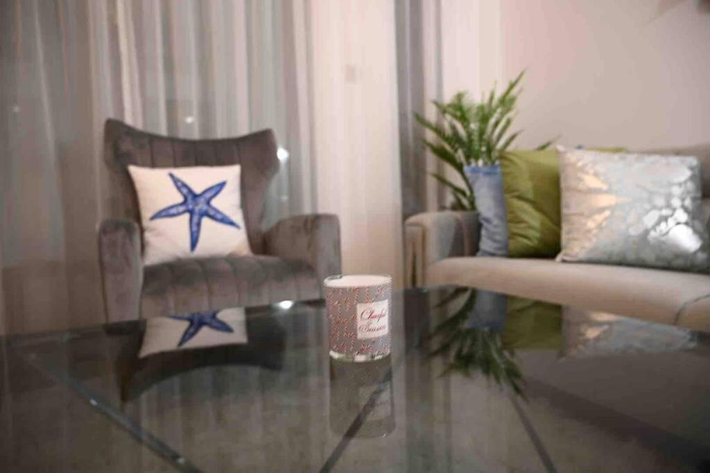 Brand New Furniture . Close To Dubai Mall. Extérieur photo