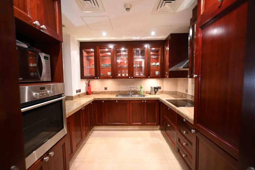 Brand New Furniture . Close To Dubai Mall. Extérieur photo