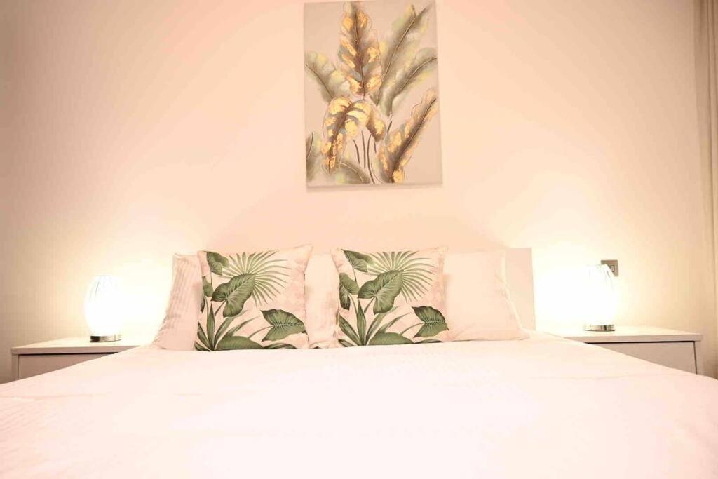 Brand New Furniture . Close To Dubai Mall. Extérieur photo